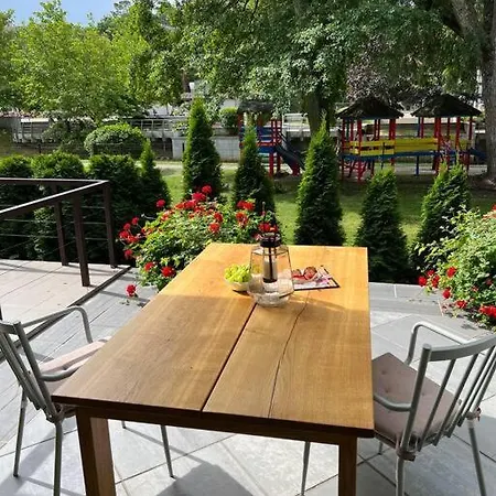200m To The Sea Apartment *